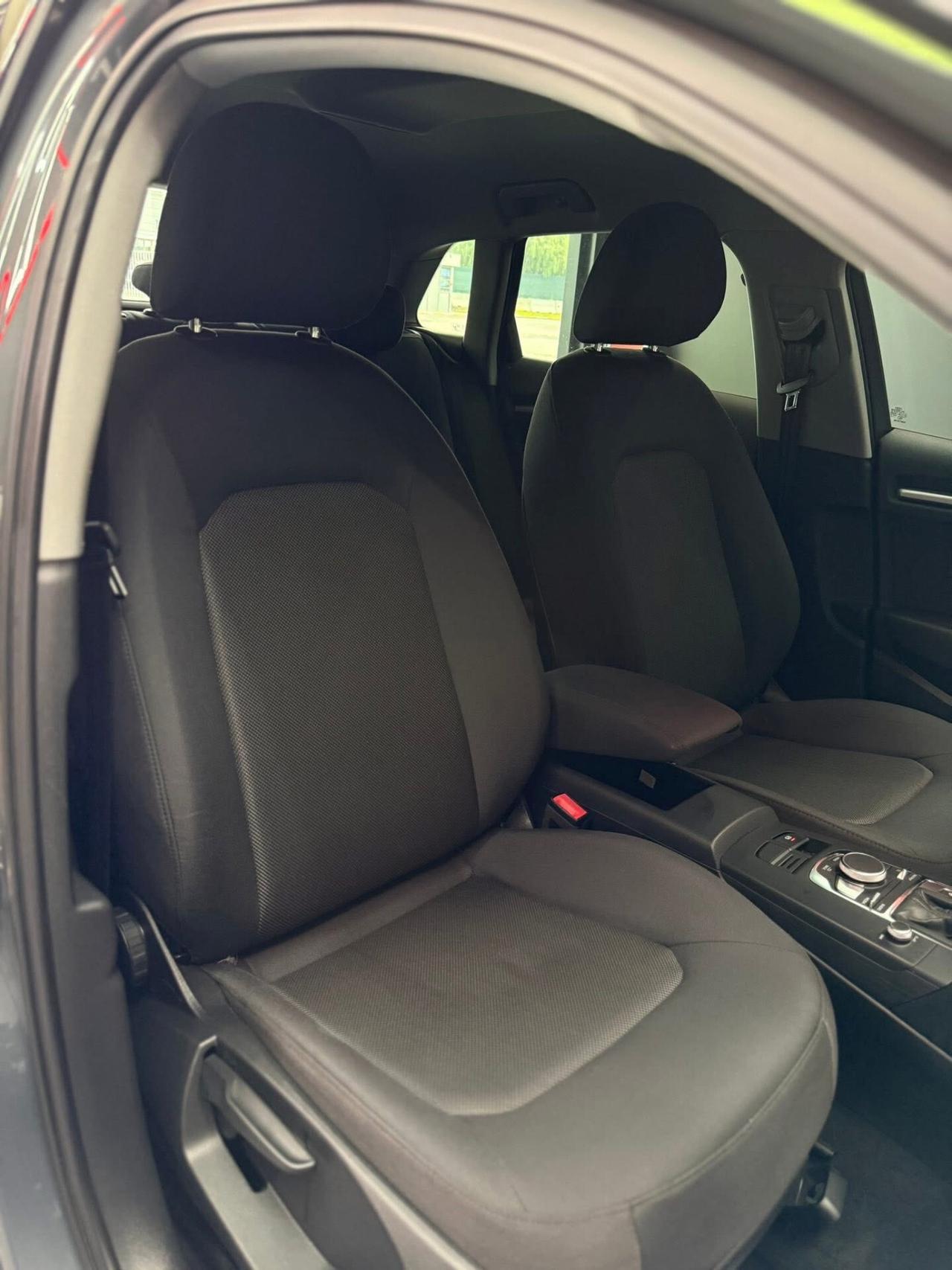 Audi A3 SPB 30 g-tron S tronic IDENTITY BLACK 2019