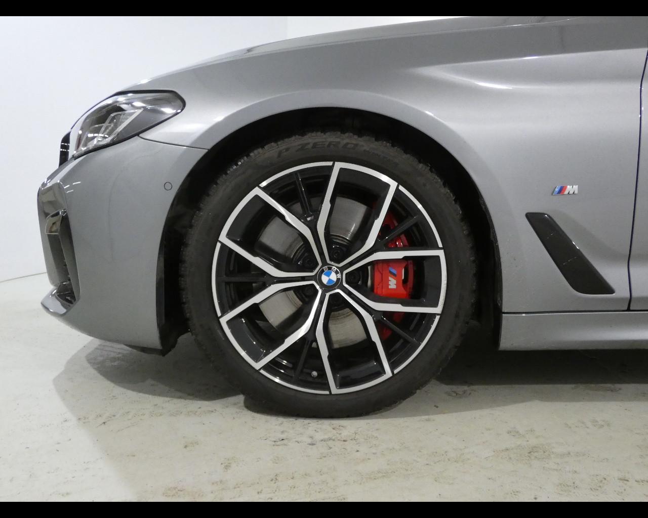BMW Serie 5(G30/31/F90) - 530d 48V xDrive Touring Msport