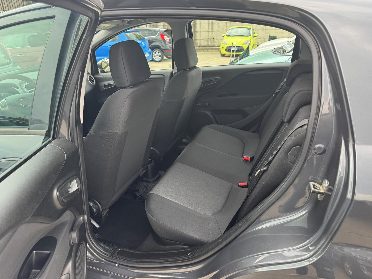 Fiat Punto 1.4 NATURAL POWER/CAR PLAY