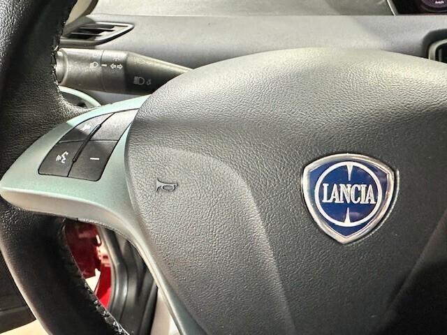 Lancia Ypsilon 1.0 FireFly 5 porte S&S Hybrid Gold