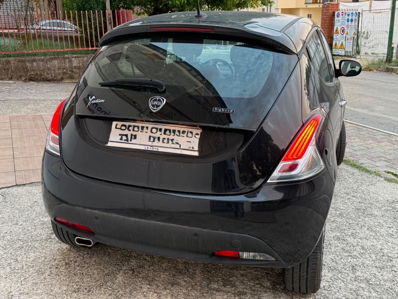 Lancia Ypsilon 1.0 FireFly 5 porte S&S Hybrid Gold