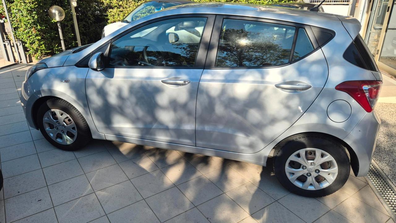 Hyundai i10 1.0 MPI Login
