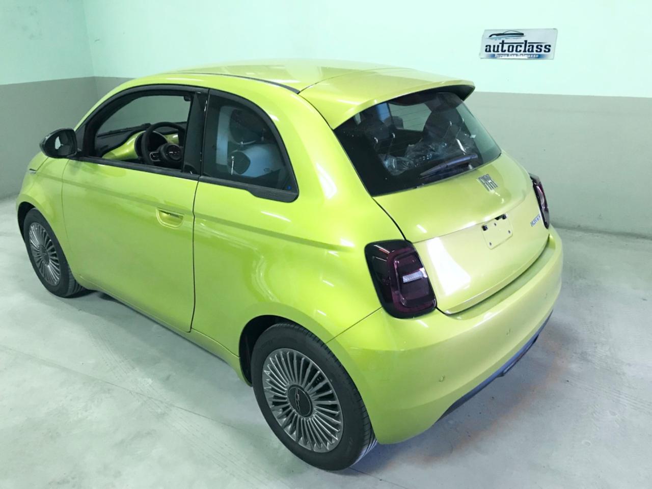 Fiat 500 Berlina Hybrid Icon