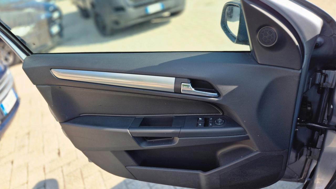 Opel Astra 1.6 BENZ ,5p /ok neopatentati/Frizione nuova