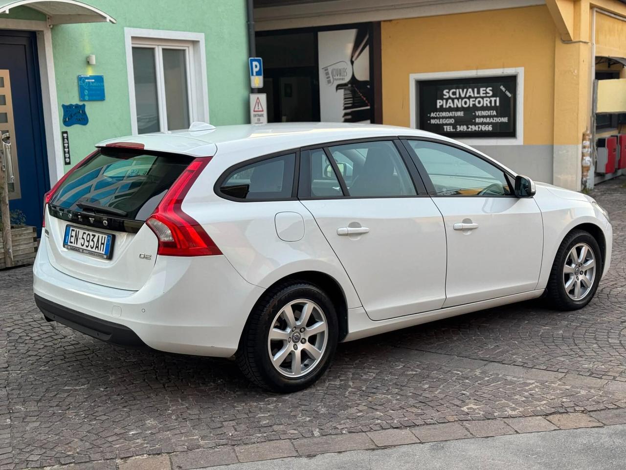 Volvo V60 D3 Geartronic Summum