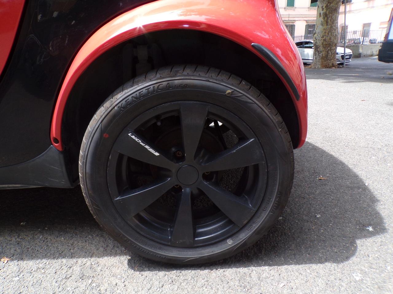 AUTO SMART FOURTWO COUPE' PASSION 55CV DEL 2003 MOTORE REVISIONATO