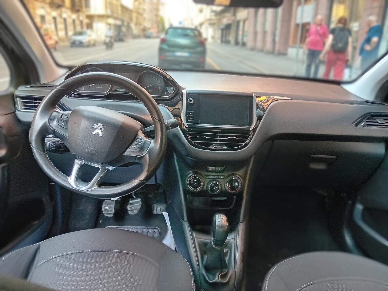 Peugeot 208 - APERTI AD AGOSTO