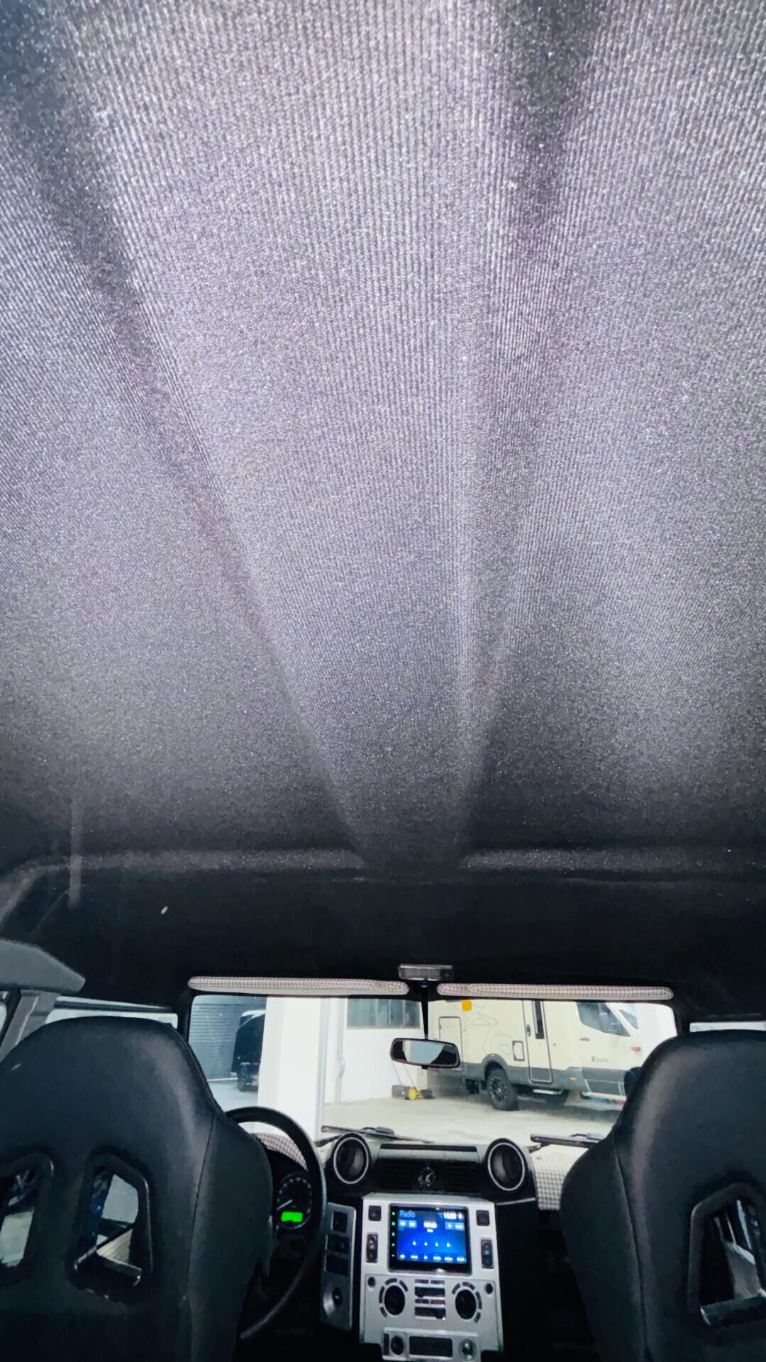 Land Rover Defender 110 (2009) – Edizione Custom Silver & Black