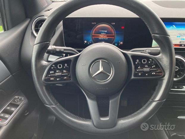 MERCEDES-BENZ B 180 d Automatic Business Extra