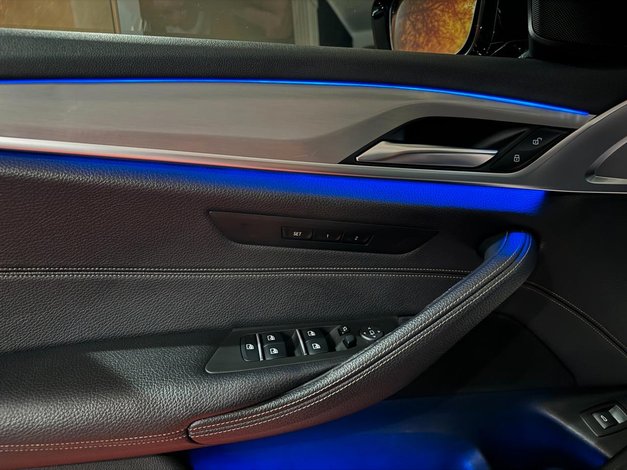 BMW 520D TOURING M-SPORT 2020