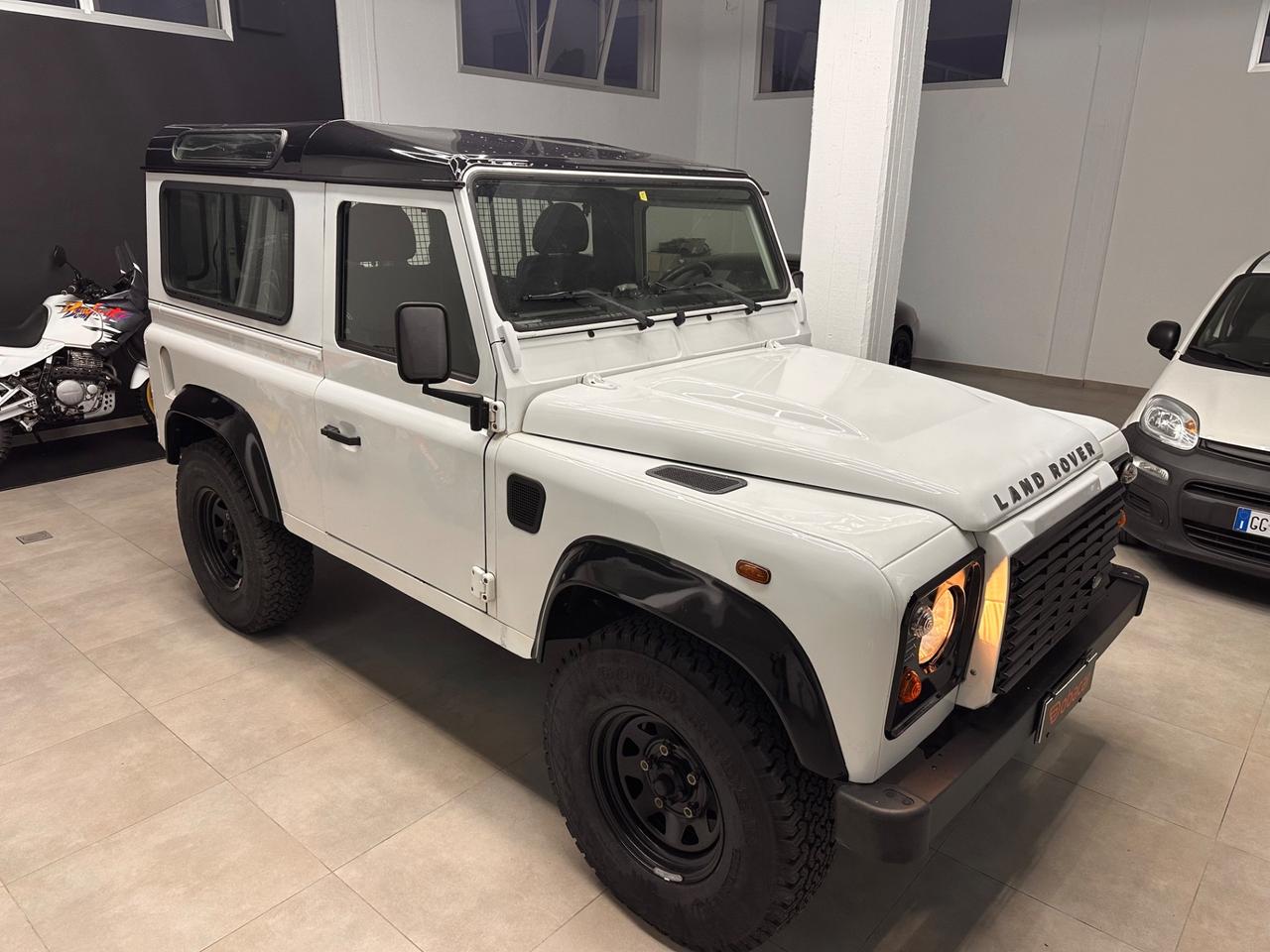 Land Rover Defender 90 2.2 TD4 Station Wagon E N1