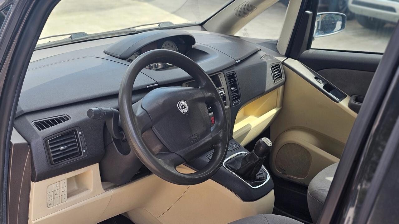 compreso passaggio Lancia MUSA 1.3 Multijet 16V Platino