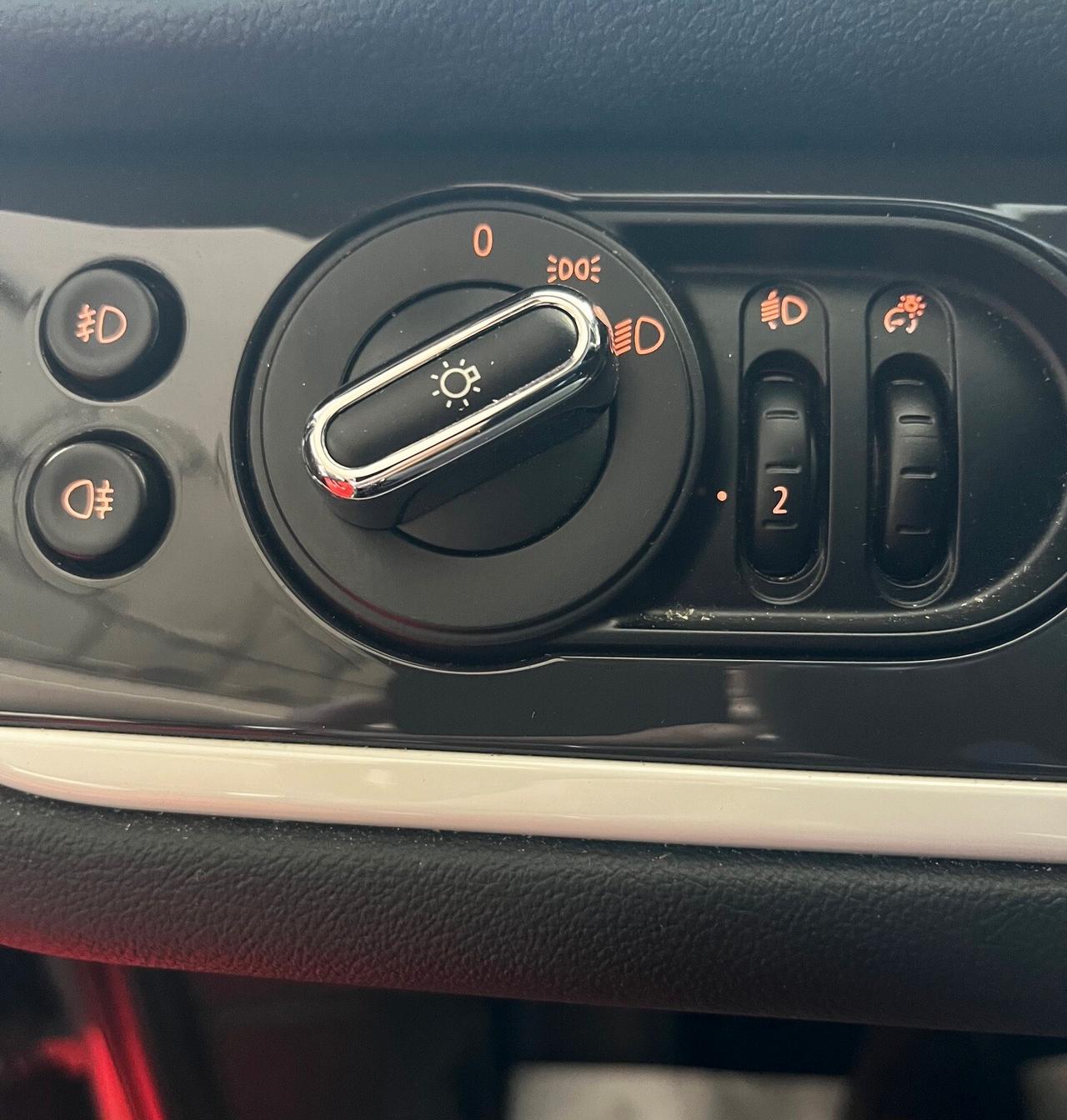 MINI COUNTRYMAN COOPER SD 2.0 TURDO DIESEL 190 CV BUSINESS NAVI CAMBIO AUTOMATICO PALETTE AL VOLANTE CERCHI DA 18