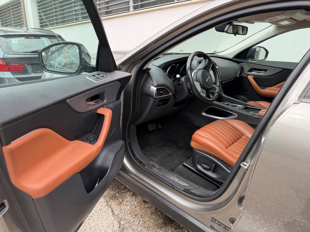 Jaguar F-Pace 2.0 D 180 CV aut. R-Sport MOTORE FUSO