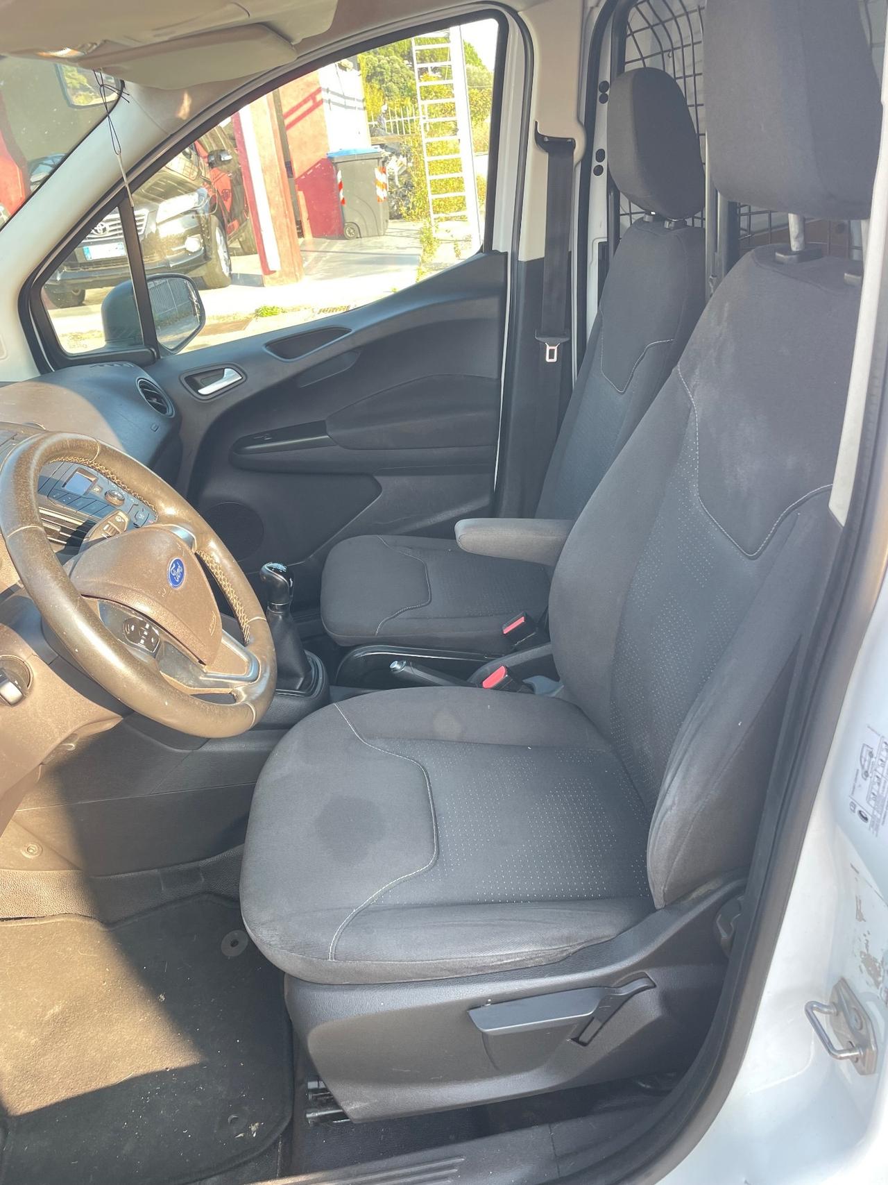 Ford Transit Courier