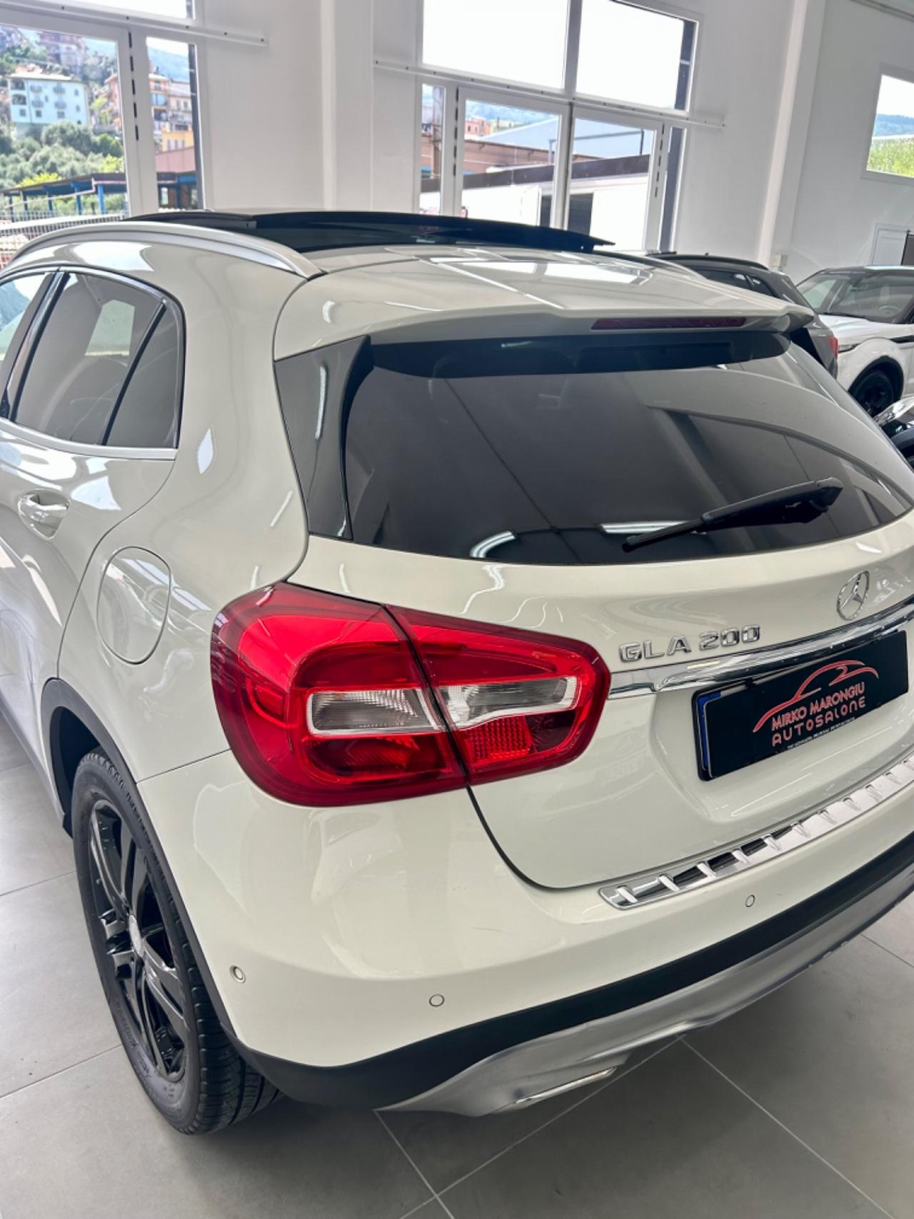 Mercedes-benz GLA 200 d Sport TETTO finanziabile
