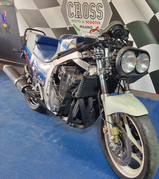 SUZUKI GSX R 1100 - ANNO 1986