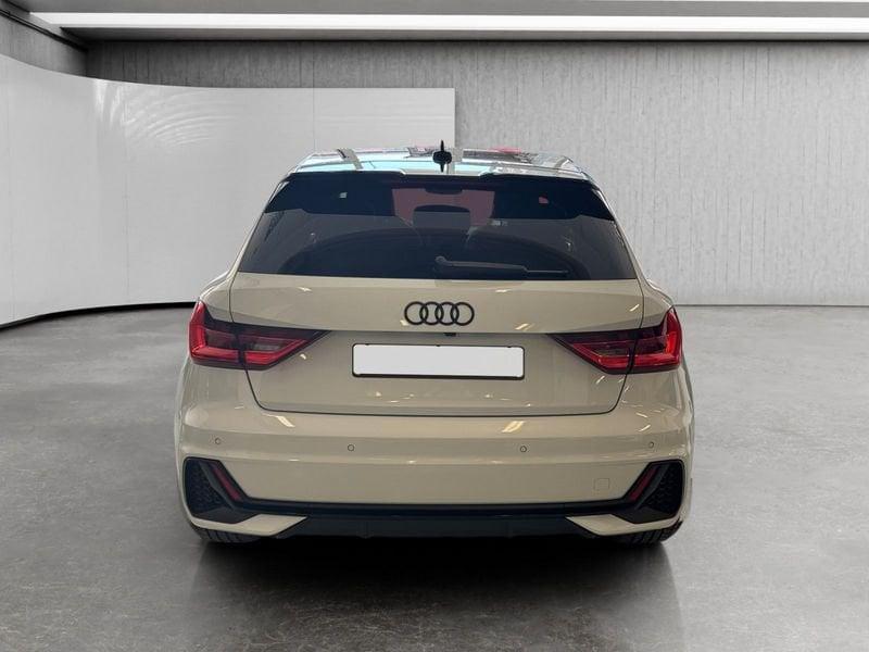 Audi A1 Sportback 30 1.0 tfsi Identity Black 116cv s-tronic