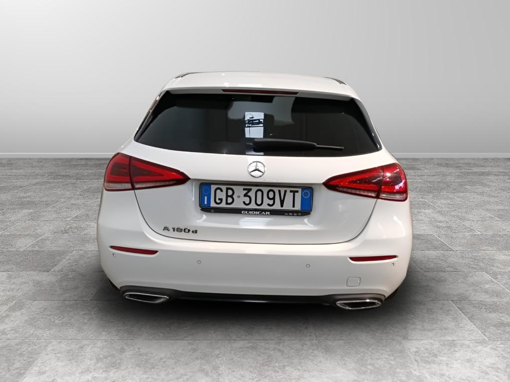 Mercedes-Benz Classe A - W177 2018 - A 180 d Sport auto