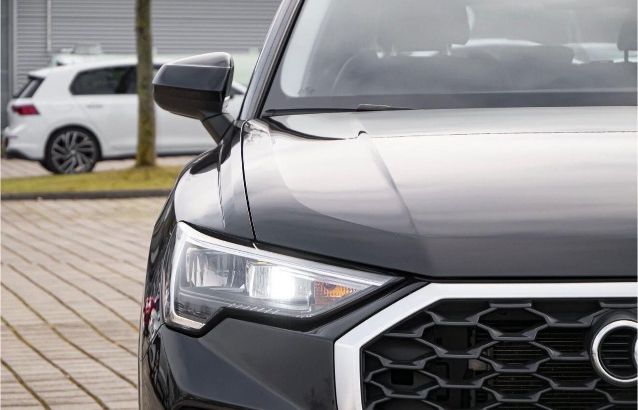 Audi Q3 45TFSI S tronic S LINE interno esterno Cerchi Sonos tetto