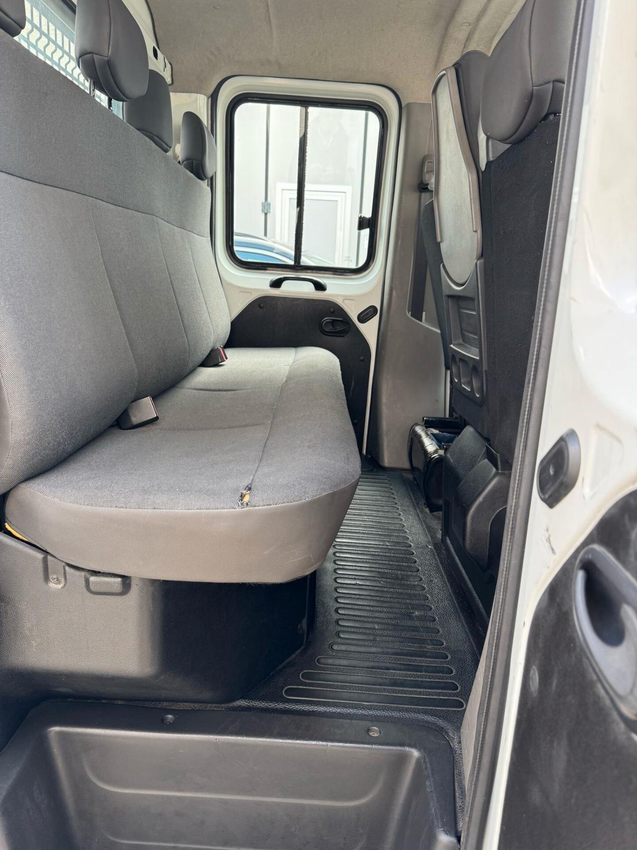 Renault Master T35 2.3 dCi/125 PL-DC Cabinato E5