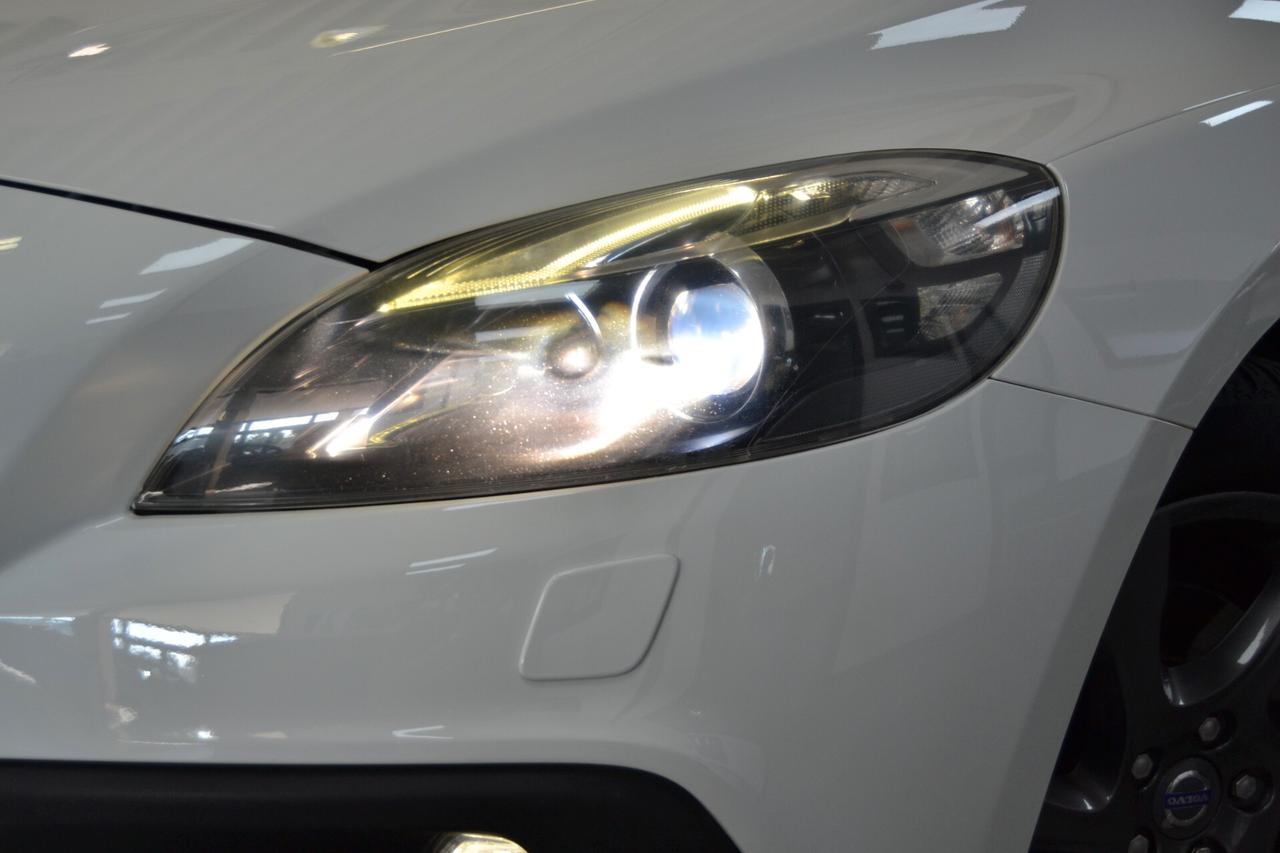 Volvo V40 Cross Country D2 1.6 Powershift Momentum