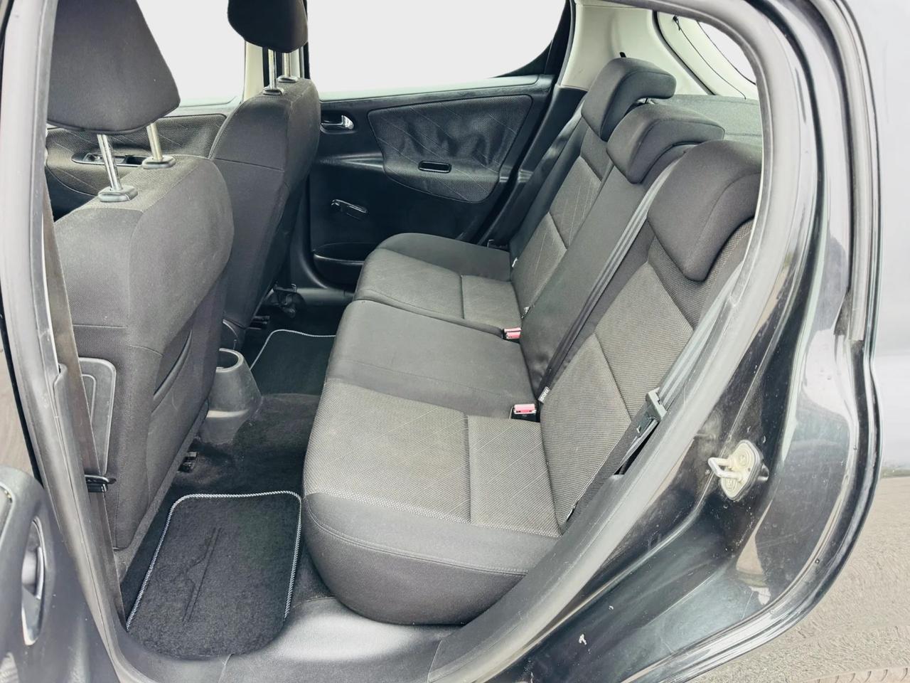 Peugeot 207 1.4 HDi anno 2009 neo patentati