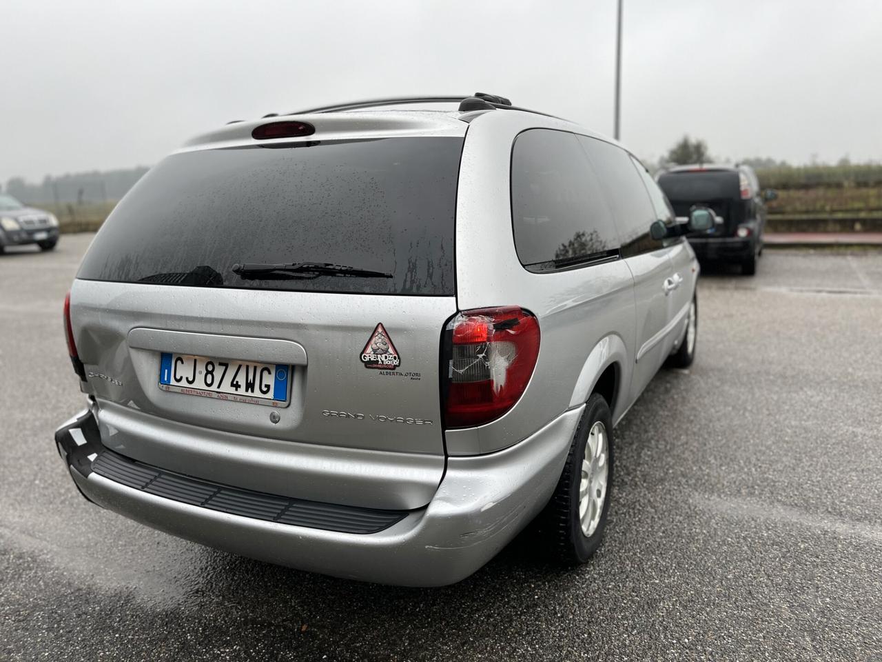 Chrysler Voyager Grand Voyager 2.5 CRD cat Limited 7 POSTI