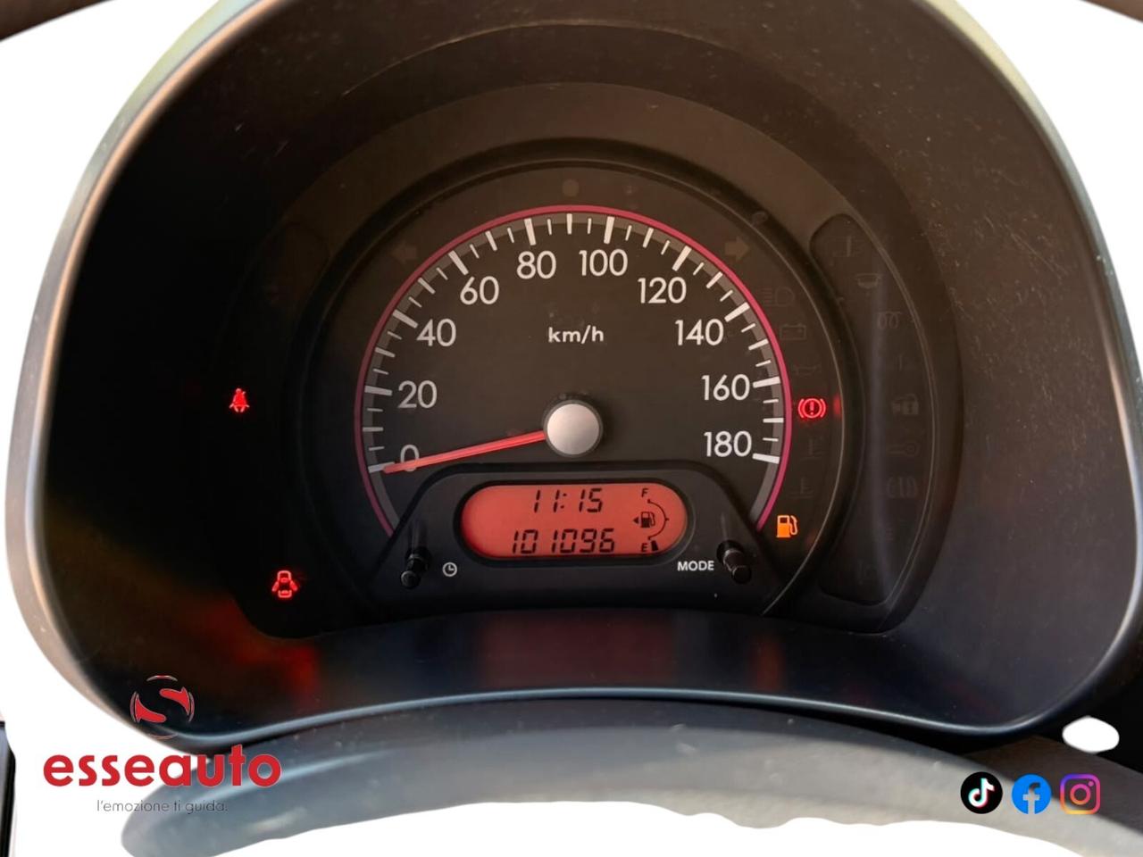 Nissan Pixo 1.0 5 porte Acenta