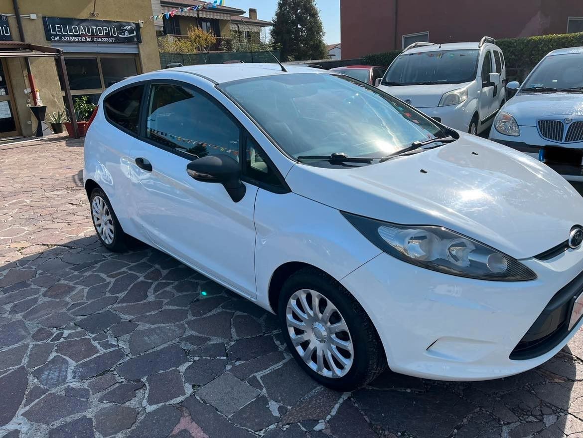 Ford Fiesta Autocarro 1.4 Tdci 70cv 3 Porte Titanium