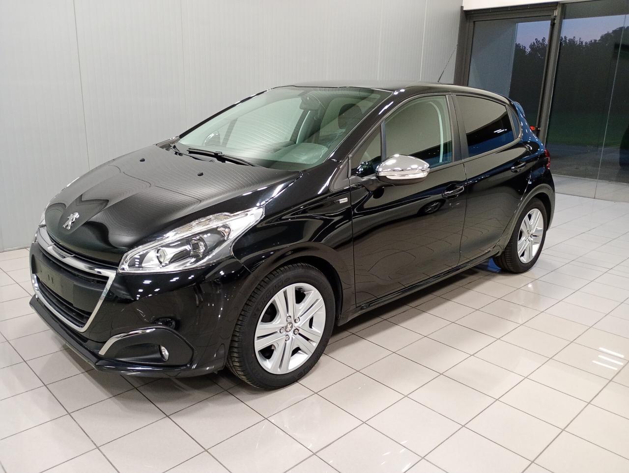 Peugeot 208 PURE TECH 82CV 5P STYLE - NEOPATENTATI