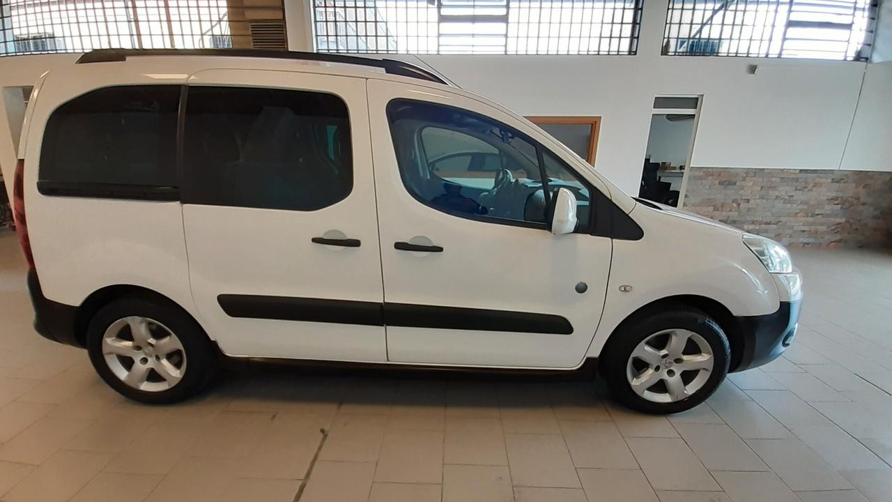 Peugeot Partner trasporto disabili pianale ribassato