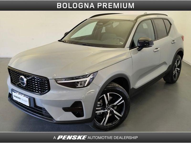 Volvo XC40 B3 automatico Plus Dark