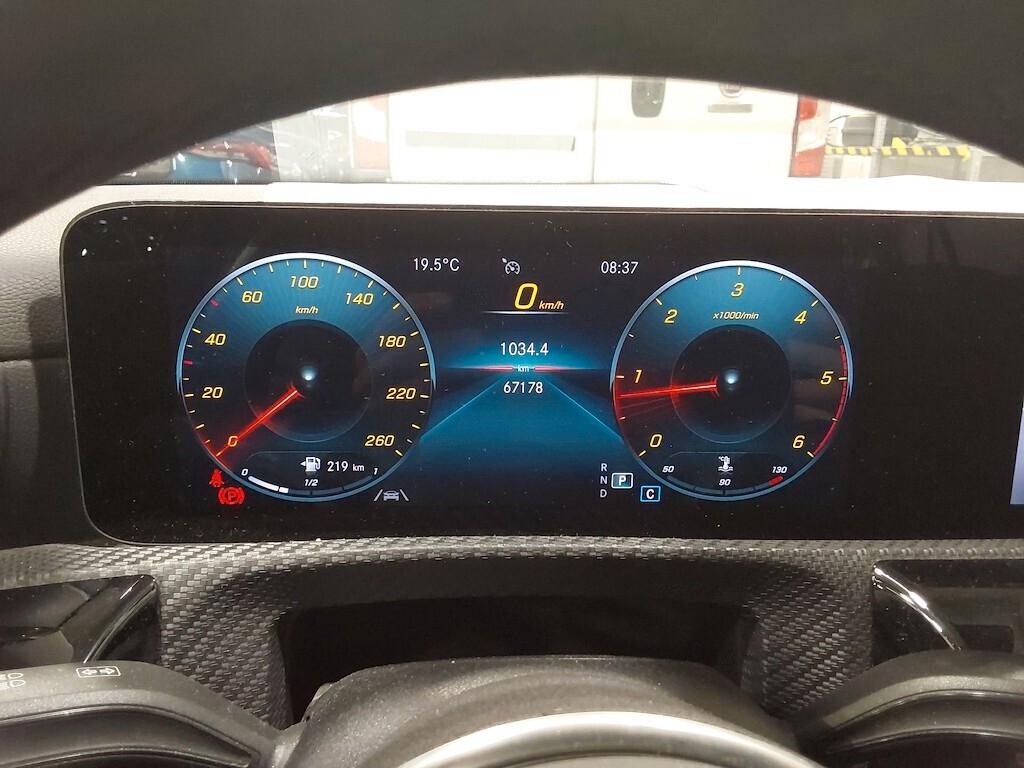 MERCEDES-BENZ A 180D 116CV AUTOMATIC BUSINESS SOLUTION ( NAVI PREMIUM - CRUISE - PARK ASSISTANT ) CC. 1.950