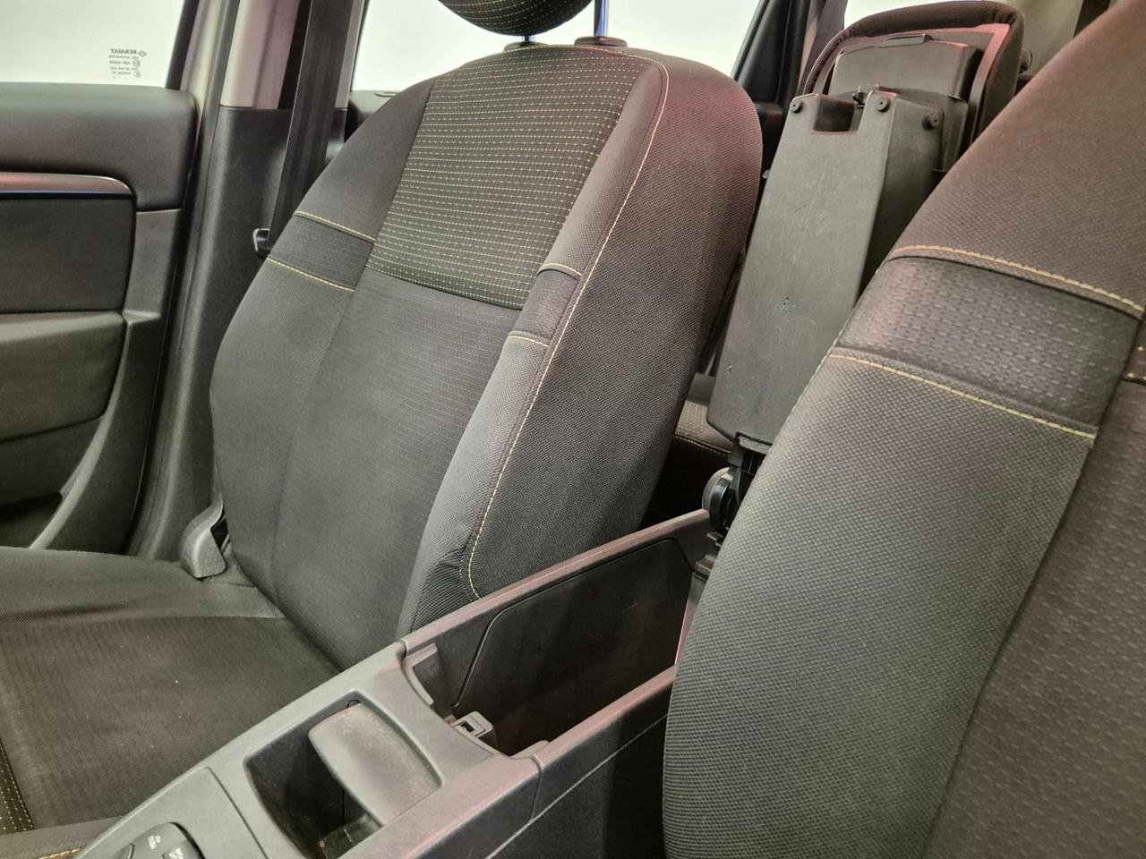 Renault Scenic 1.9 dci Dynamique TomTom 7 POSTI - NEOPATENTATI - Cam - Cruise/Lim