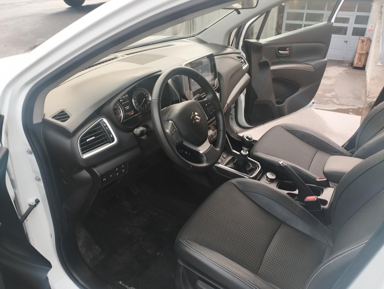 Suzuki S-Cross 1.4 Hybrid 4WD AllGrip Top