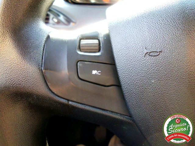 PEUGEOT 208 1.4 8V HDi 68CV 5p. Allure