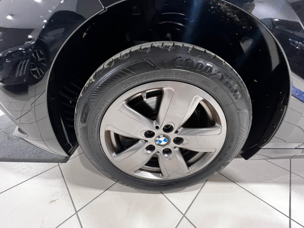 Bmw 116d 5p. Business Advantage