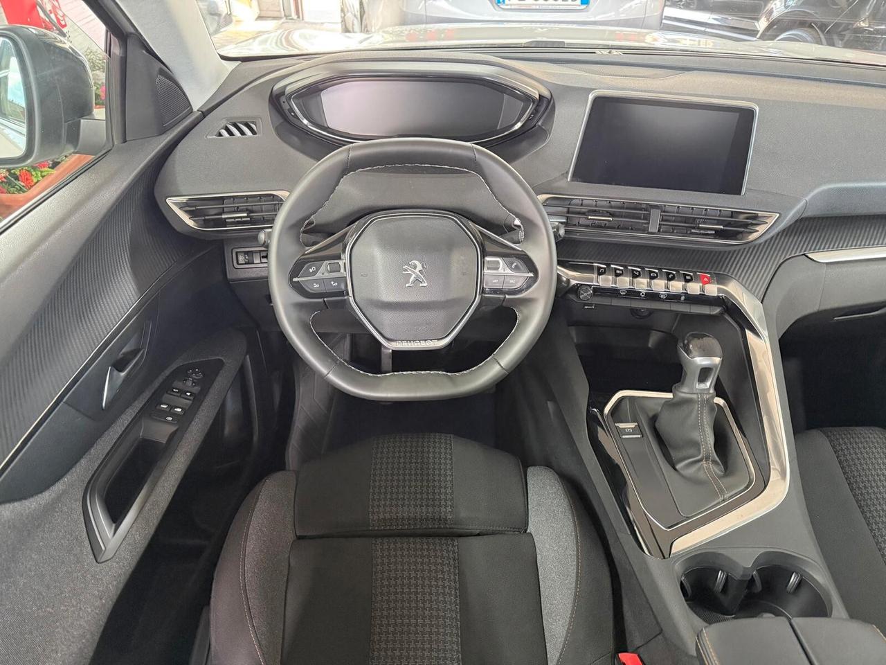 Peugeot 3008 BlueHDi 130cv S&S Business 2020