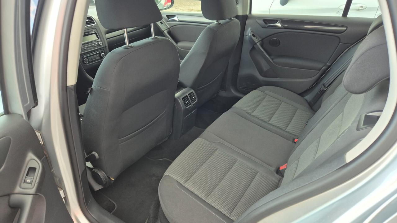 Volkswagen Golf 1.6 TDI DPF 5p. Highline