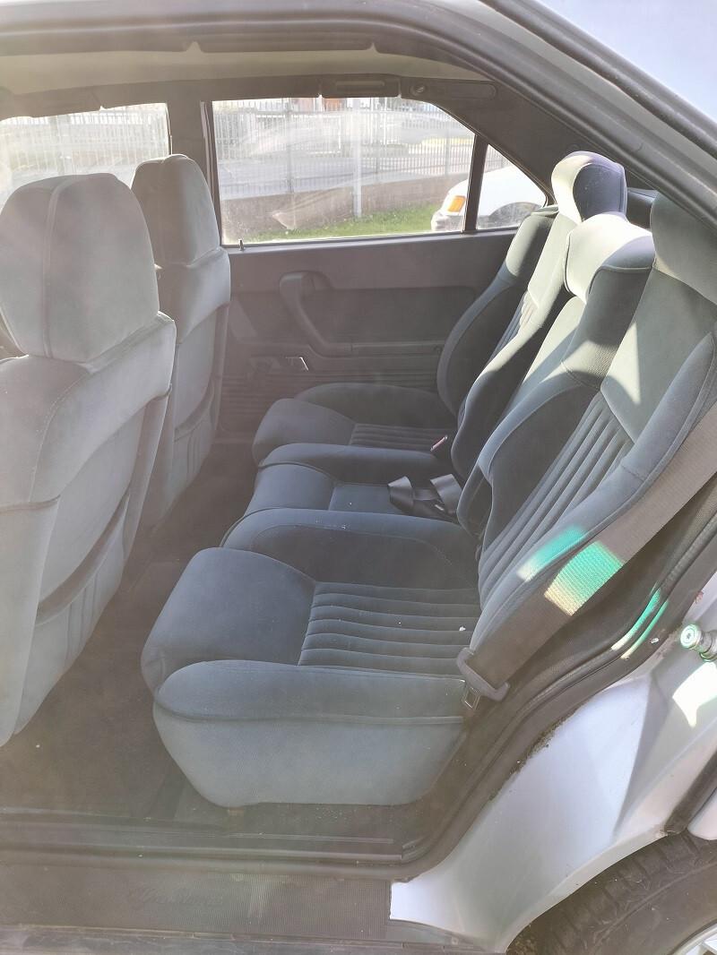 Alfa Romeo 164 2.0i Twin Spark cat Super