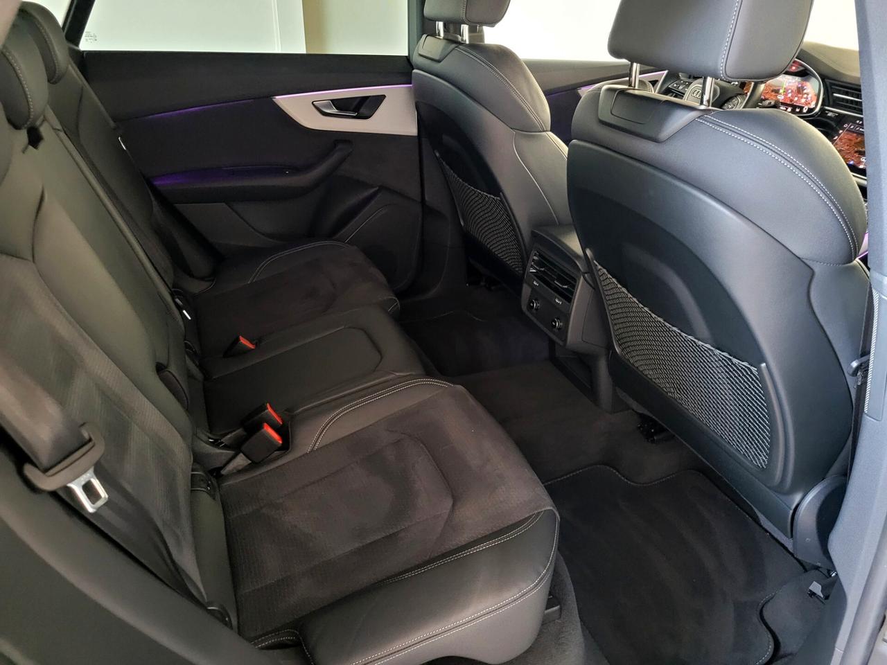 Audi Q8 Audi Q8 50 TDI QUATTRO S LINE AIR SUSPENSION MATRIX C 22"