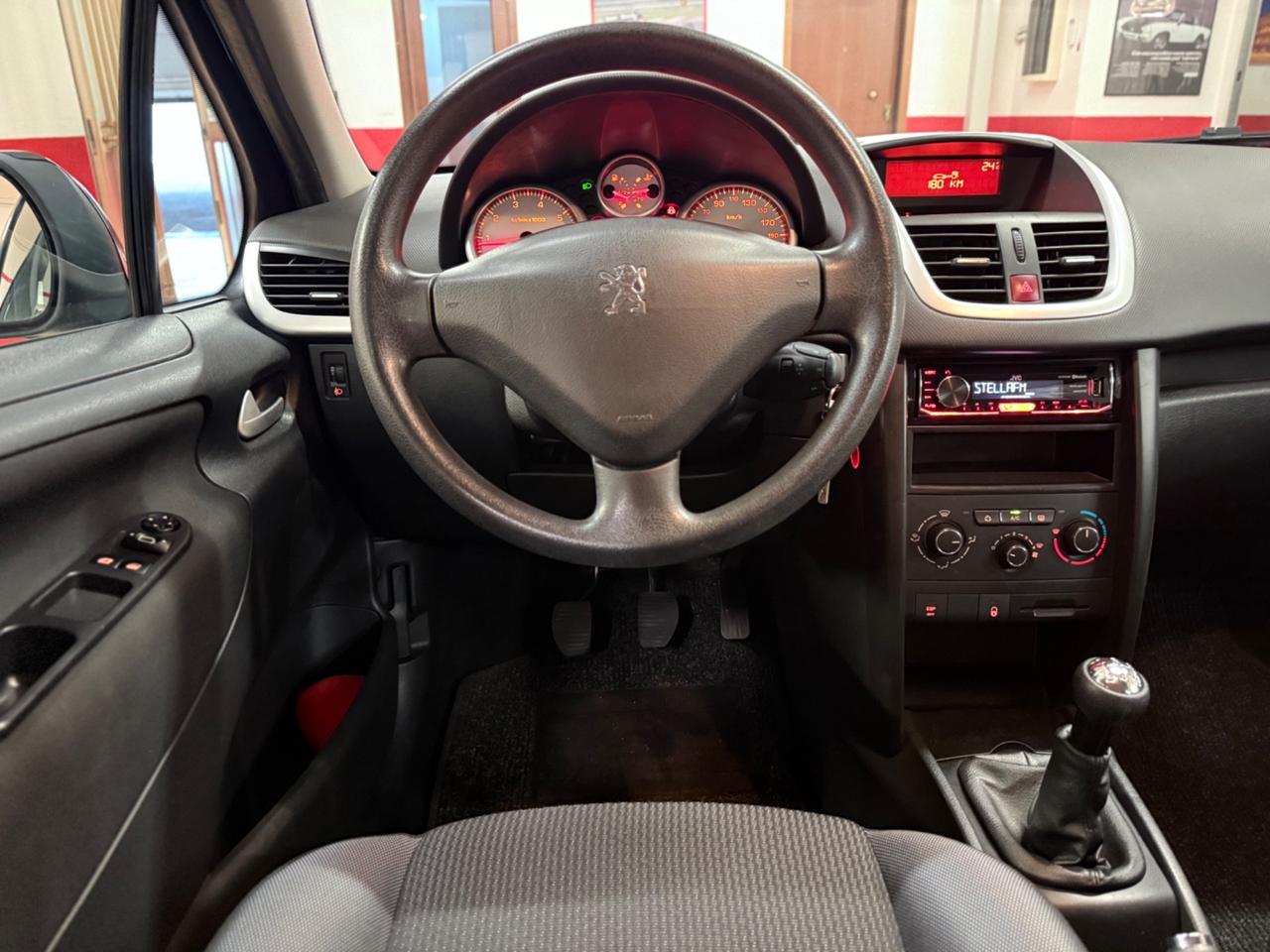 Peugeot 207 1.4 16V 75CV 5p. Benzina/GPL OK NEOPATENTATI