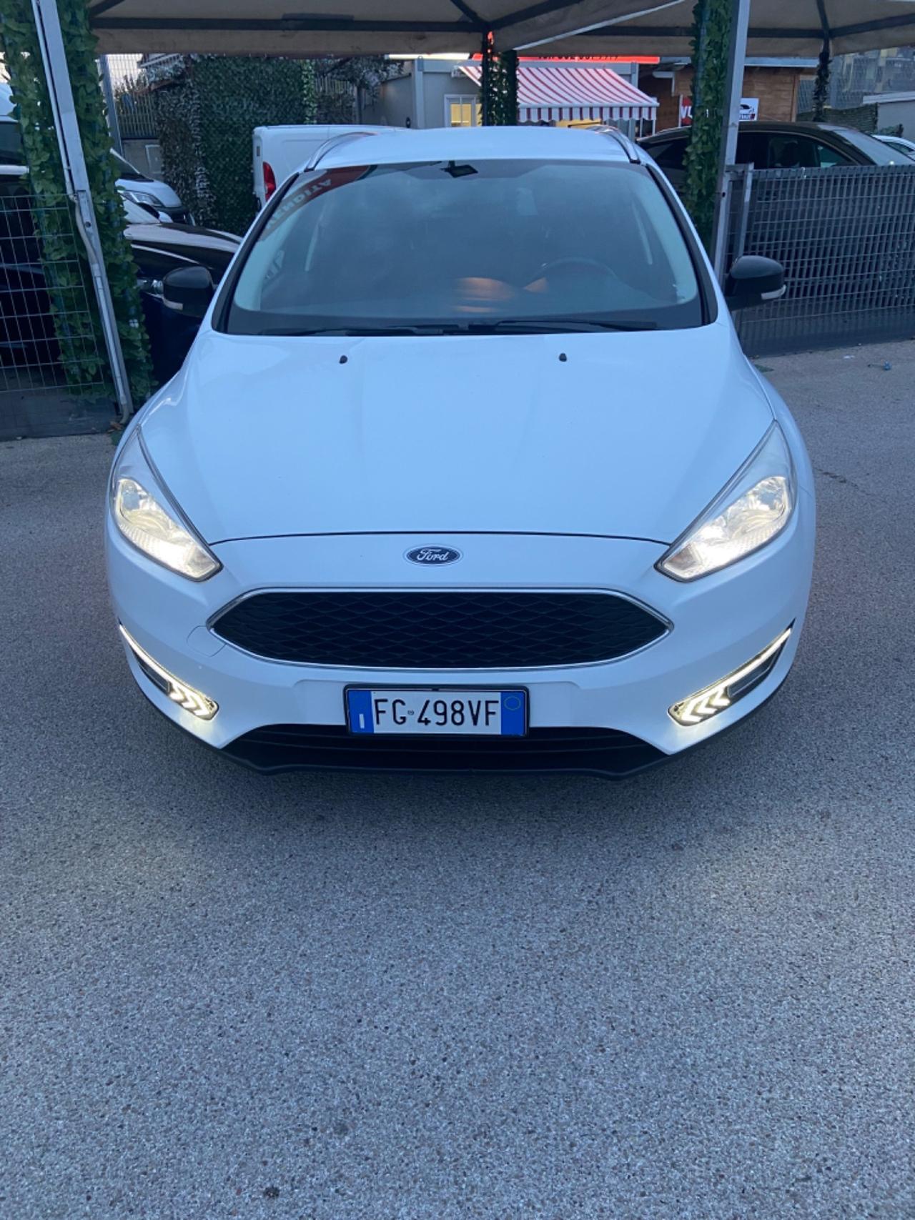 Ford Focus 1.5 TDCi 95 CV SW nuova garanzia12