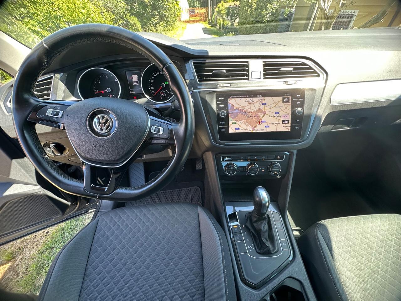 Volkswagen Tiguan 2.0 TDI SCR DSG Business BlueMotion Technology