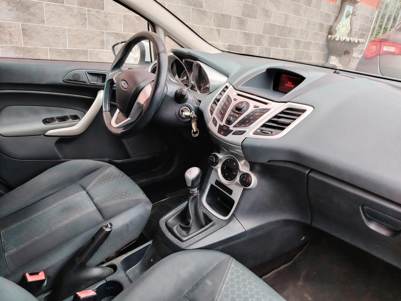 Ford Fiesta Fiesta 1.4 TDCi 68CV 5 porte