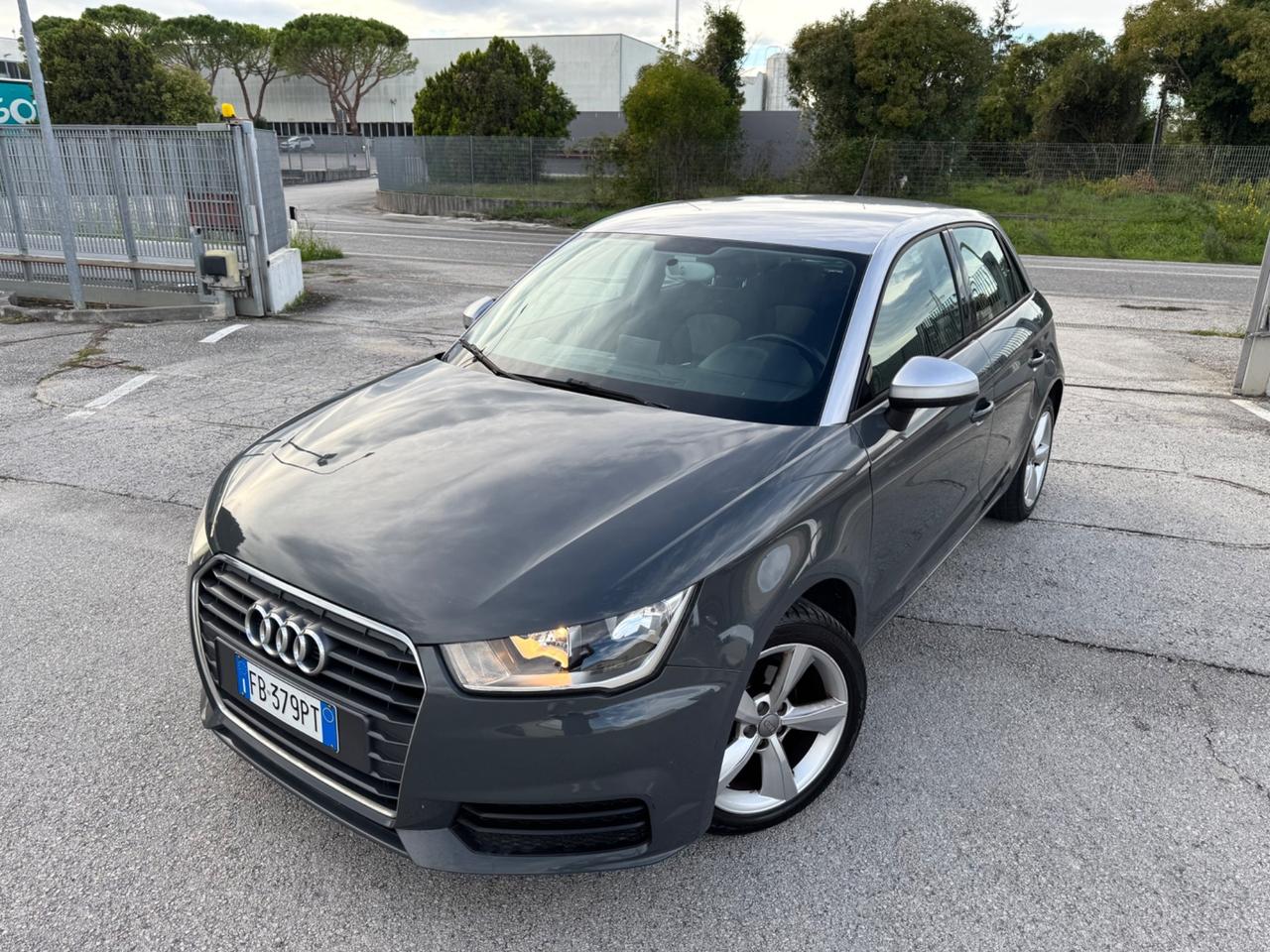 AUDI A1 SPORTBACK 1.0 TFSI Metal Plus