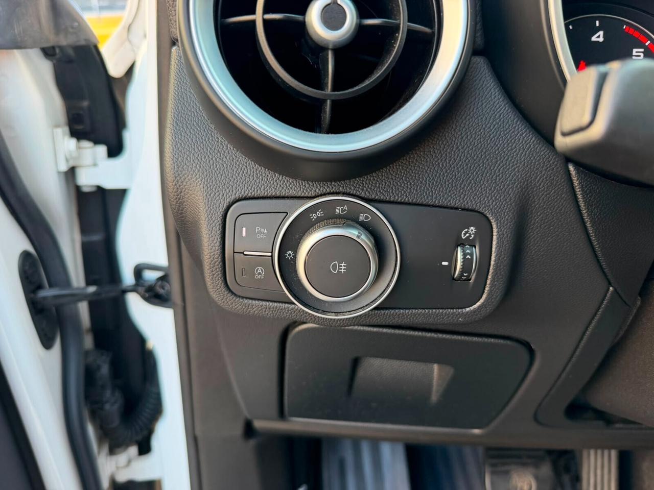 Alfa Romeo Stelvio 2.2 Turbodiesel 160 CV AT8 RWD Super