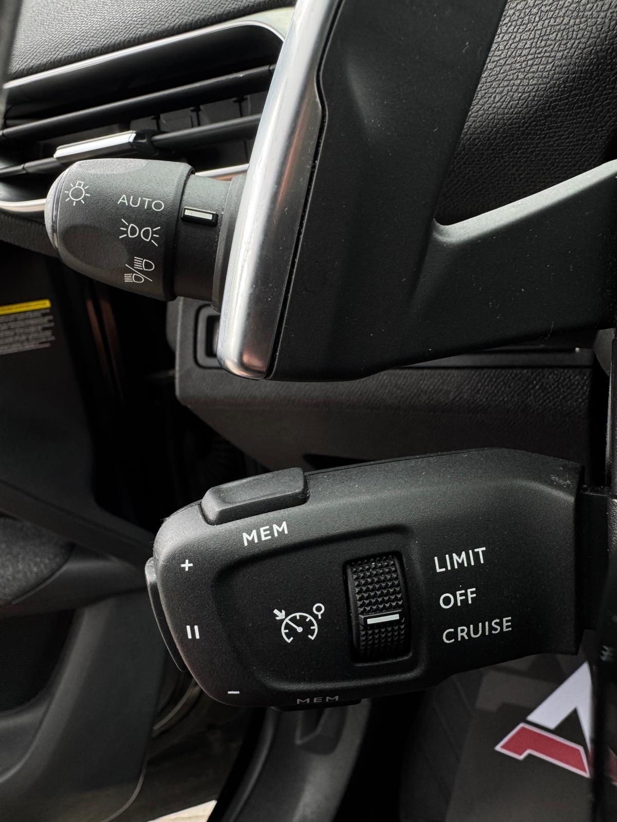 Peugeot 3008 BlueHDi 130 S&S Business