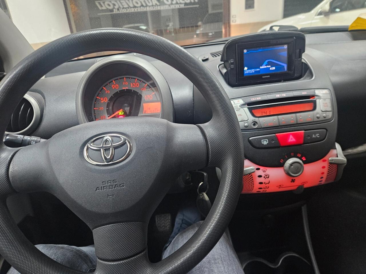 Toyota Aygo 1.0 12V VVT-i 5 porte Cool Soda Connect